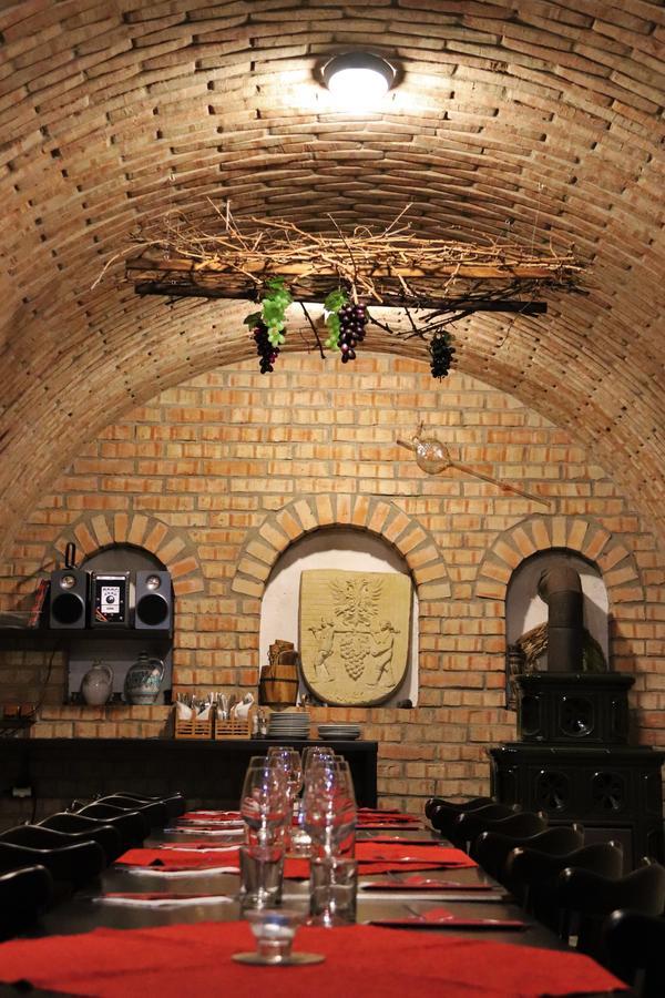 Penzion Kosik Tvrdonice Dış mekan fotoğraf